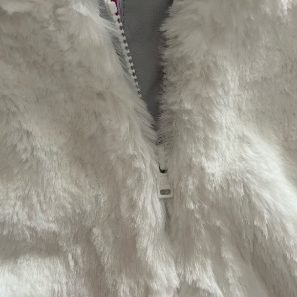 3/$10 Faux Fur w/Hood & Bear Ears (3T) - Picture 5 of 9